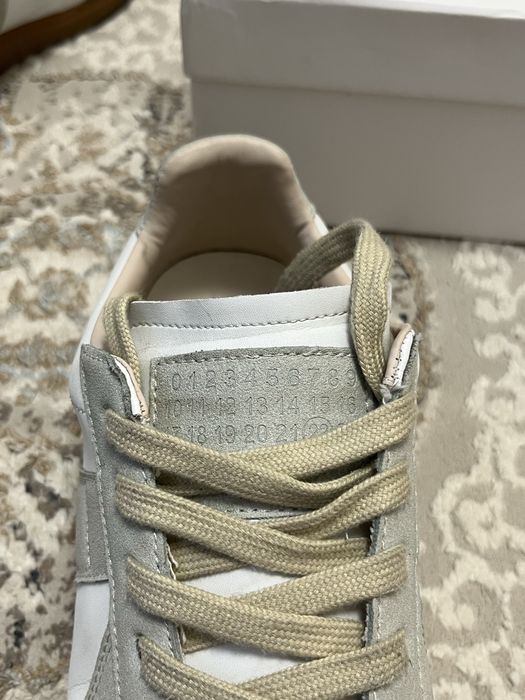 MM6 Replica White