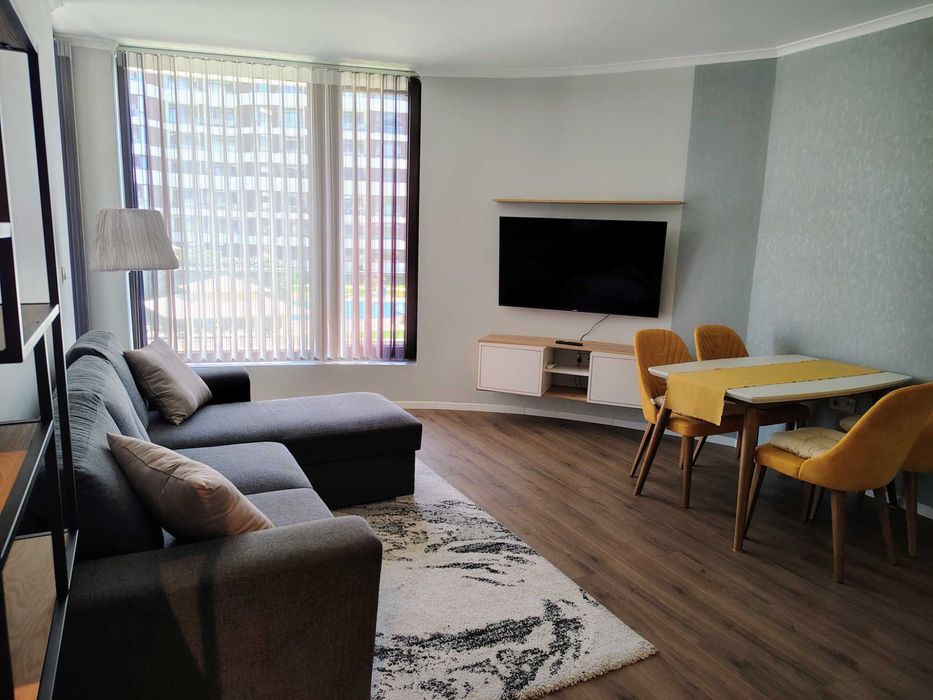 Дава се под наем Двустаен апартамент в Варна, Трошево - 71 кв.м за 1020 € - Снимка #1