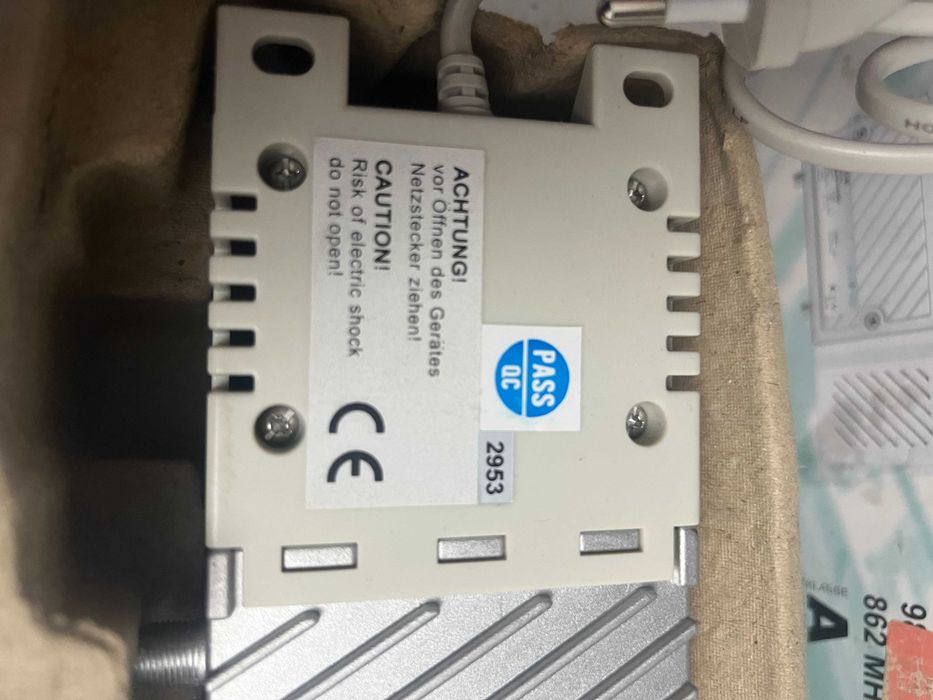 Усилвател за кабелна телевизия Axing BVS 13-66 Premium-line (30 dB)