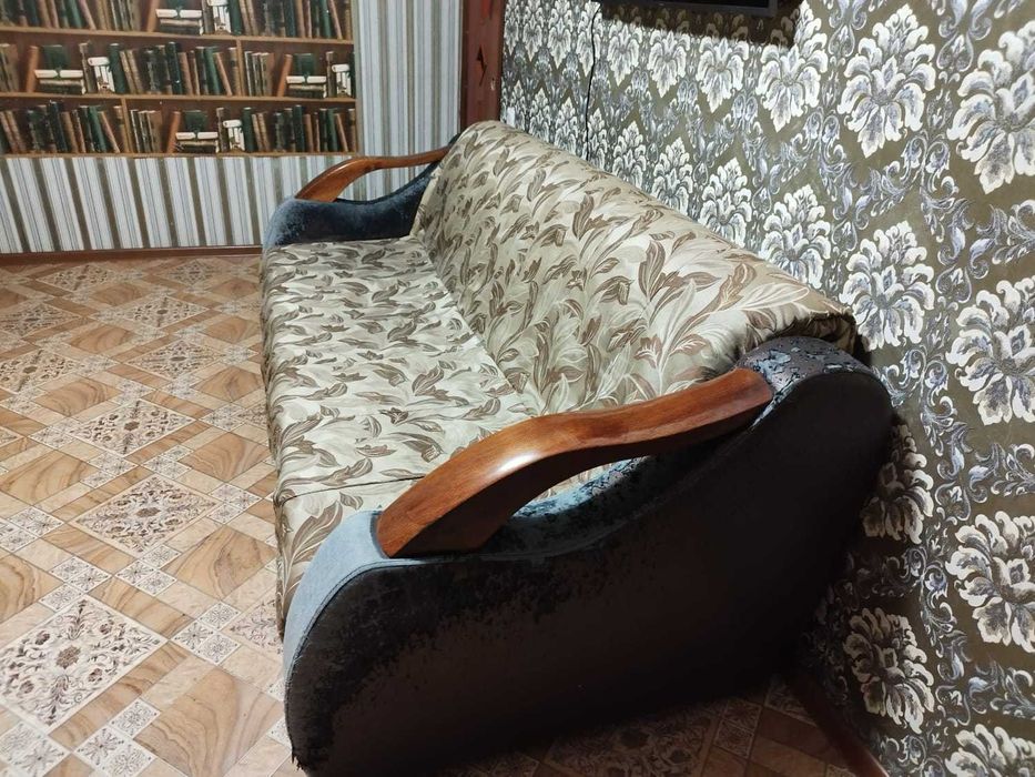 Продаю раскладной диван