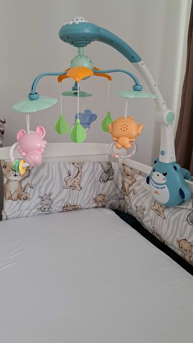 Carusel muzical bebe