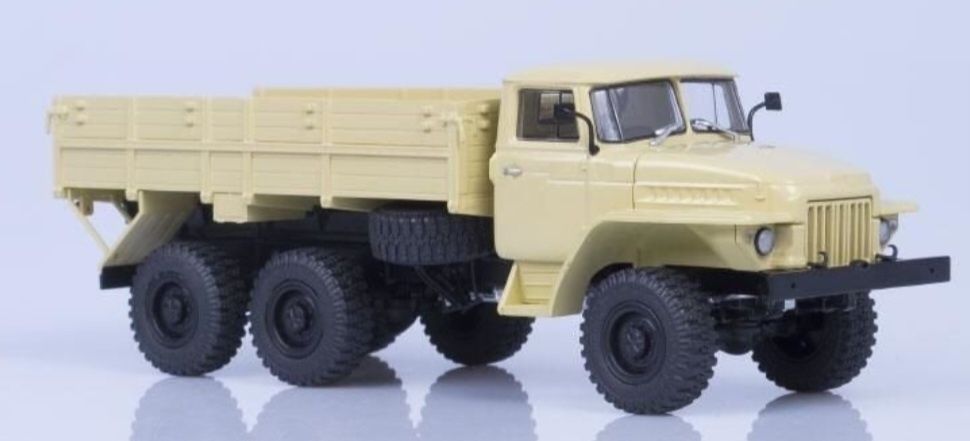Ural model  1:43