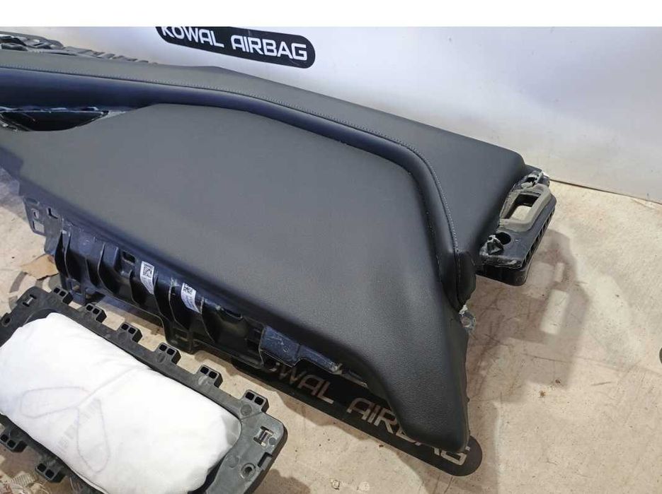 BMW i7 G70 seria 7 plansa de bord - kit airbag - centuri de siguranta