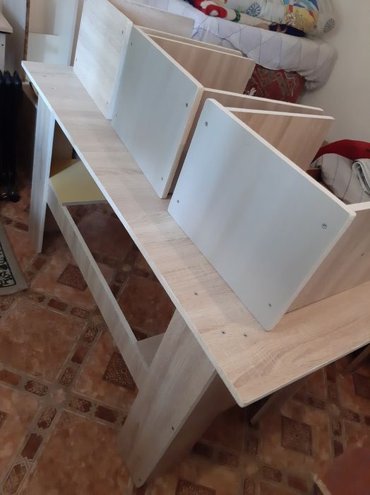 Новый стол с 4 стулями