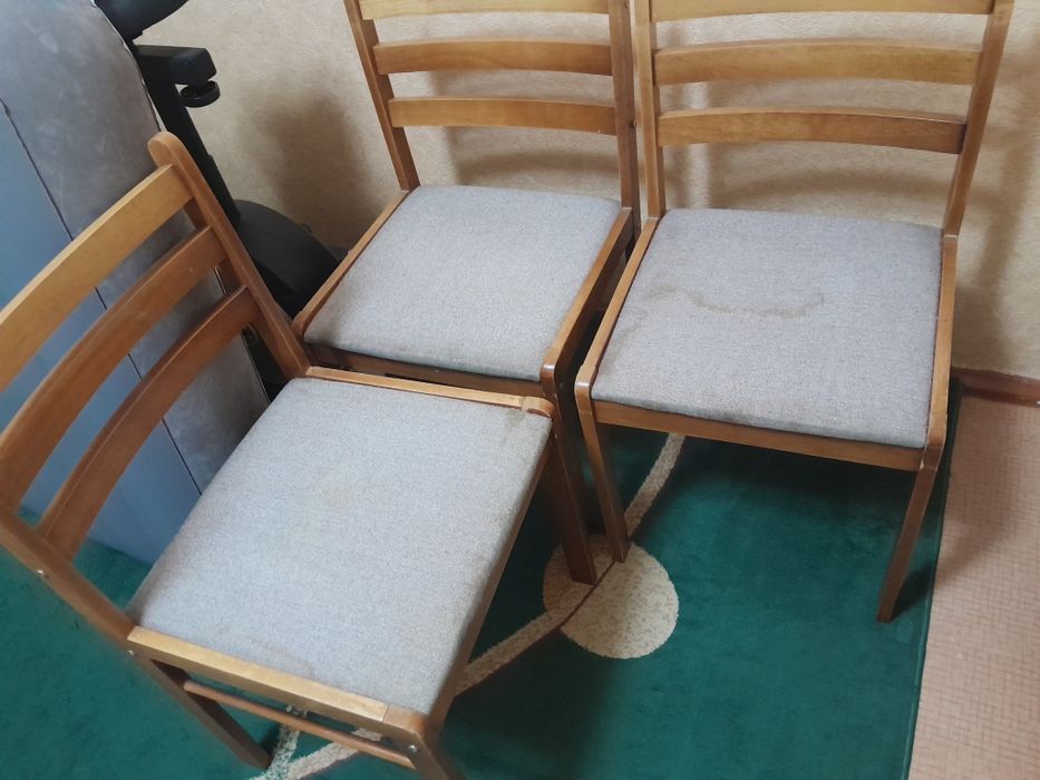 Продам 3 кухонных стула