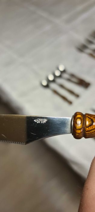 Set tacamuri  maner de lemn