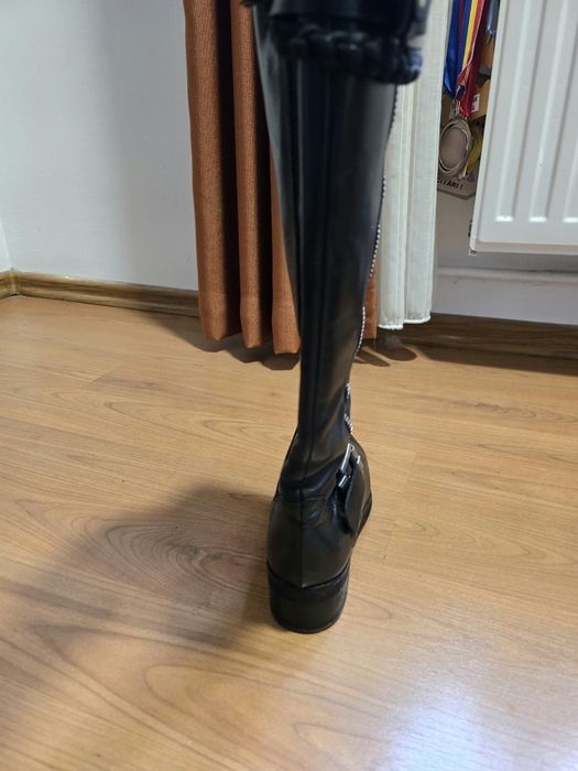 Cizme inalte negre din piele, 38