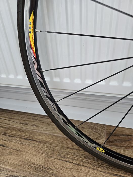 Roata fata Mavic Ksyrium Equipe 28 inch 700c anvelopa bonus (cursiera, single speed, fixie)