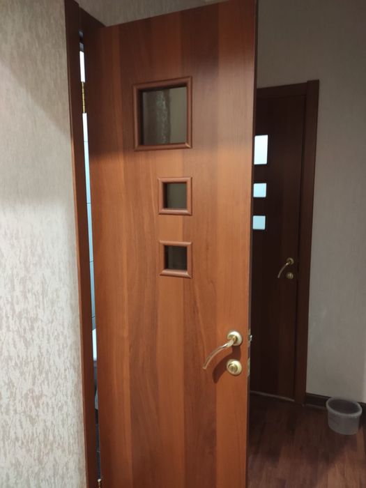 Межкомнатные двери отдам