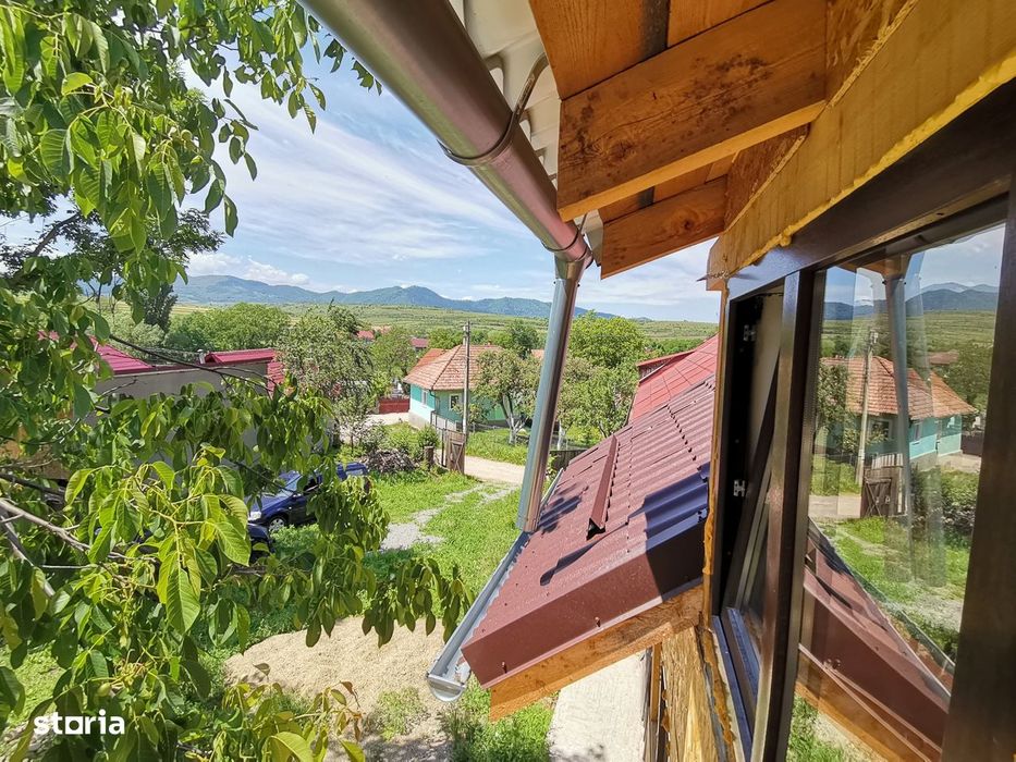 Casa Traditionala + Casa noua la tara langa Cluj. Teren 2000mp