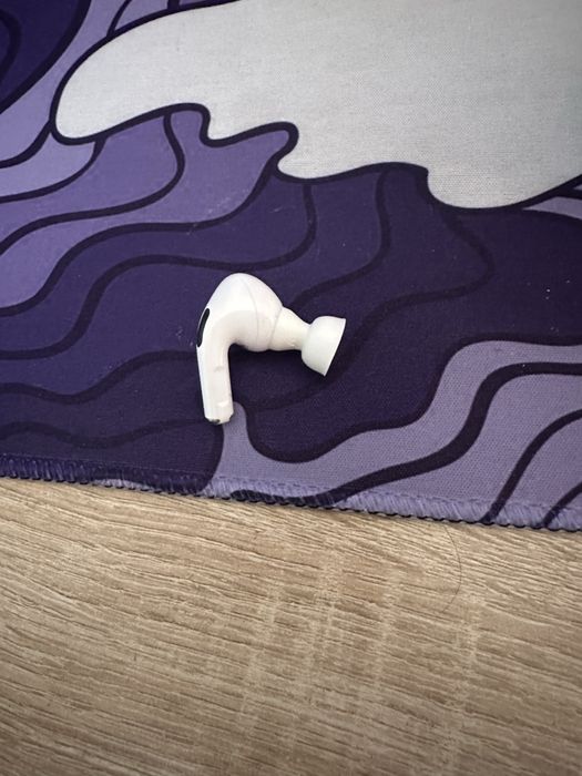 airpods pro правый