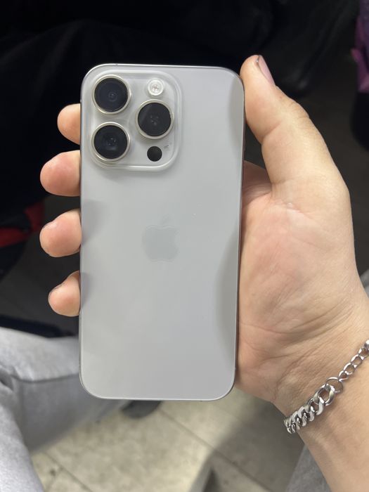 Продам Iphone 15 pro