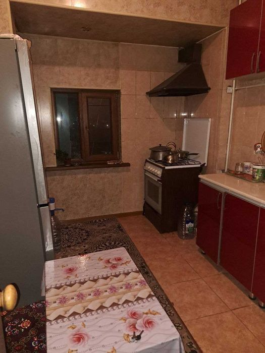 Юнусобод 14-кварталда ўғил болларга квартира 2/8/9. Метро Туркистан