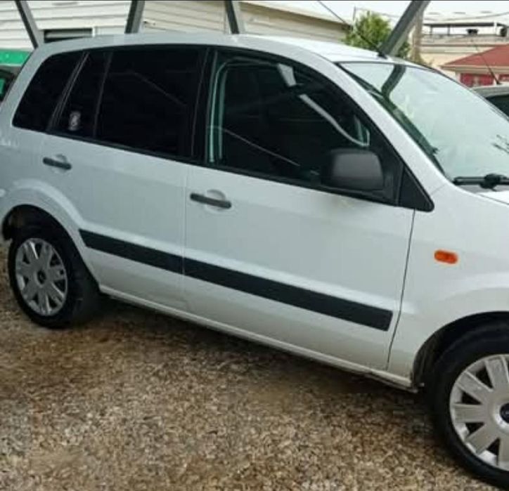 Vand urgent Ford fusion 2009 diesel 950 euro negociabil