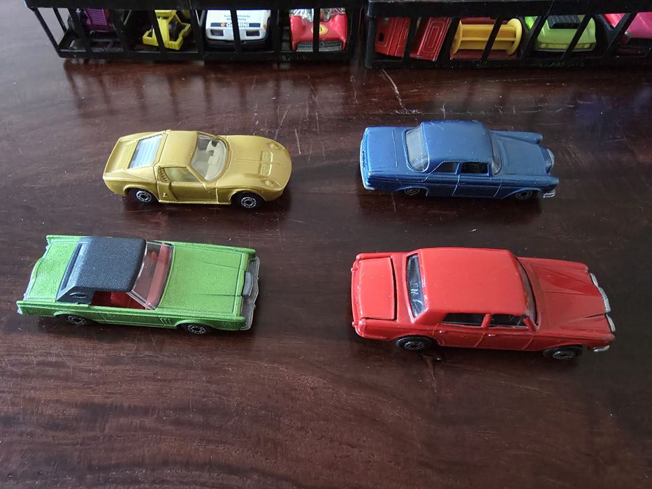 Matchbox колички - продават се само в комплект