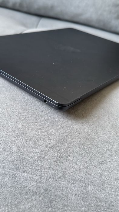 MacBook Air  Чип apple M2  Процесс 8гб
