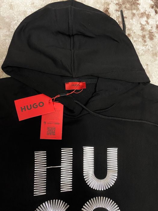 Vând compleu nou de bărbați Hugo