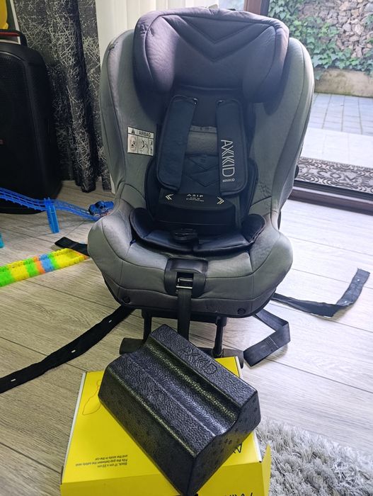 Scaun auto Axkid minikid 2