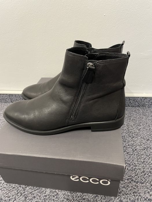 Botine ECCO din piele