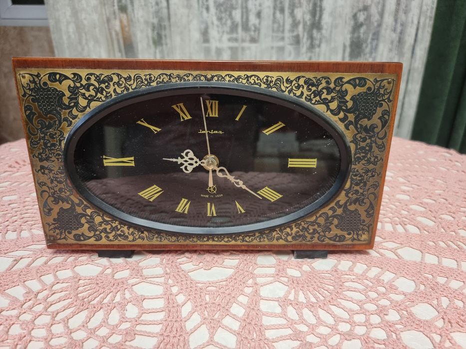 Часы  настольные СССР