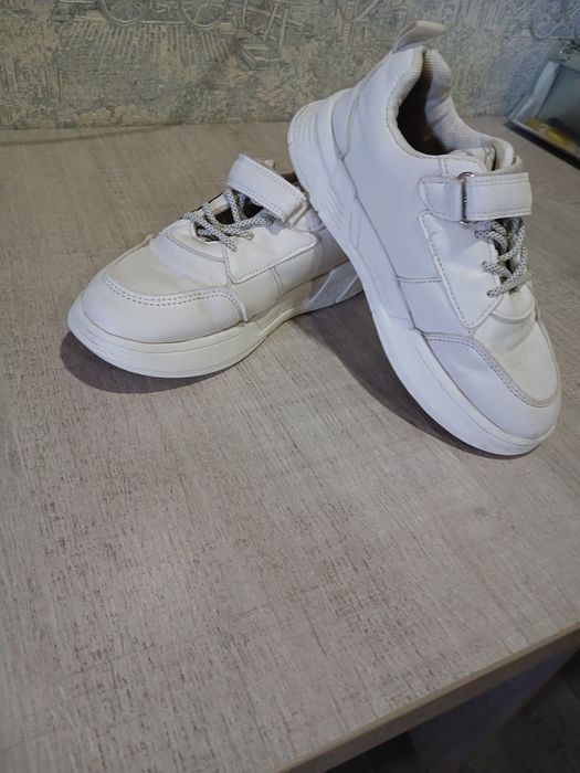 Продаётся детская обувь