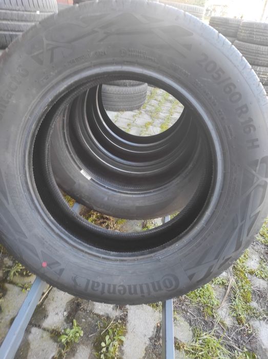 205/60/16 Continental