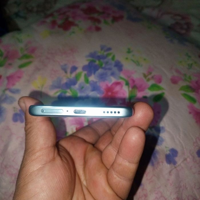 HONOR x9c sotiladi idial