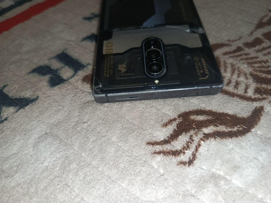 Продам ZTE Redmagic 8 pro 16/512