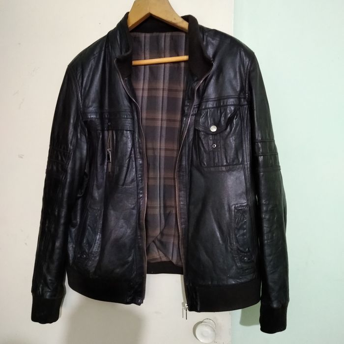 Продам кожаные куртки.