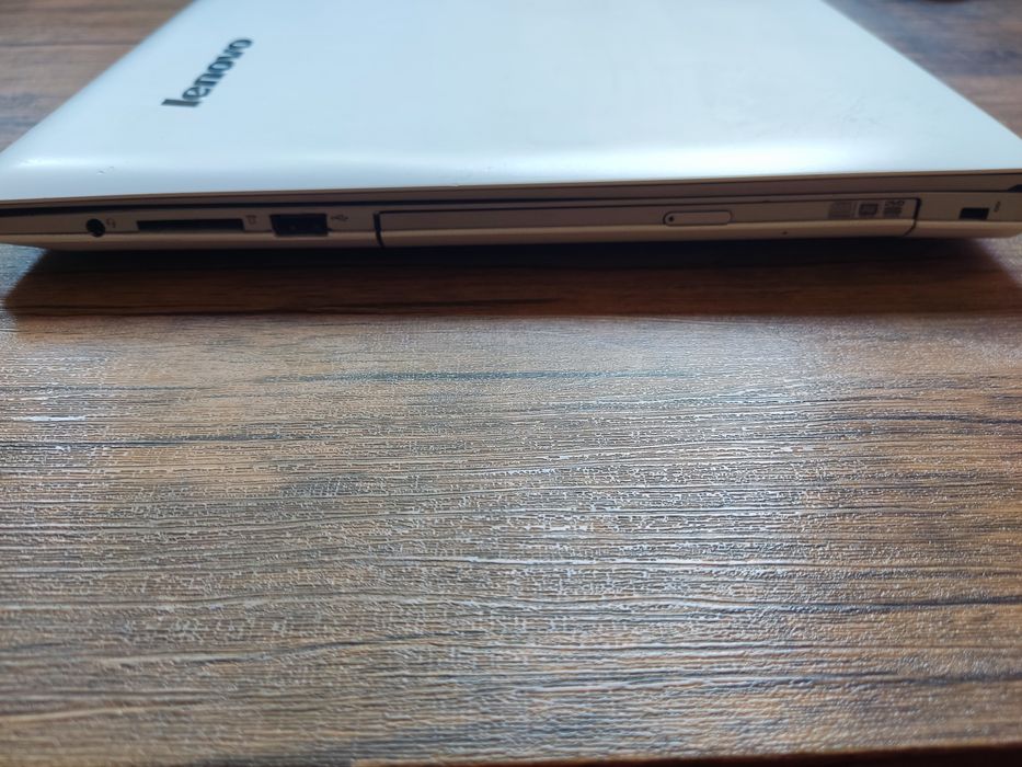 Лаптоп Lenovo Z50-70
