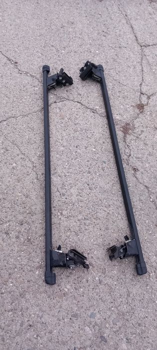Bări  auto Thule pentru sanii