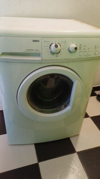 Пералня ZANUSSI ZWG 5140P за части или ремонт