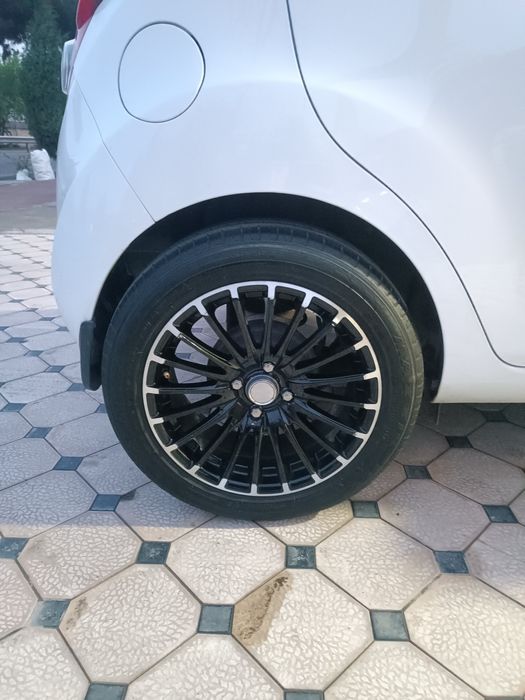 Vossen Diska Balon Alpina Stil 195 55 R16 Holati yaxshi