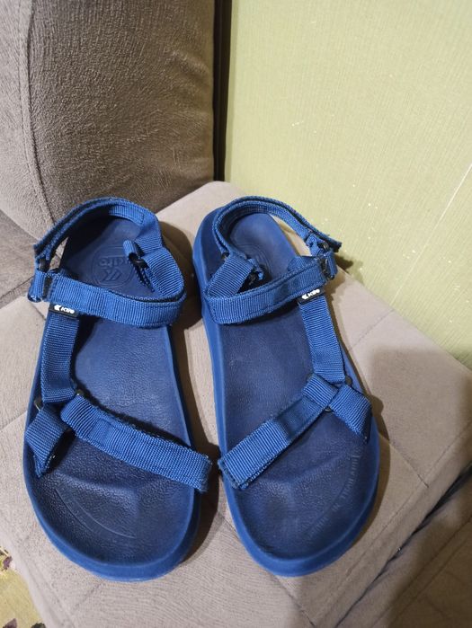 Мужские кроссовки H&M и Adidas 50 р. Летние сандалии