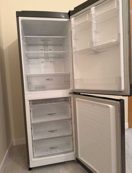 продам холодильник lg