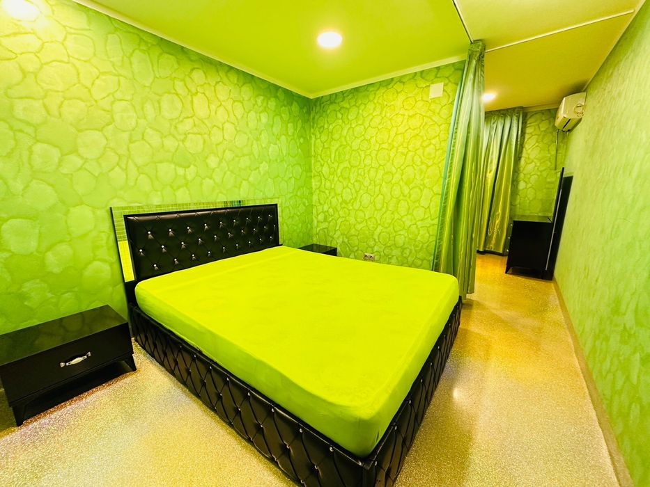 OPORTUNITATE RARĂ! Apartament+spațiu comercial-ideal pentru locuit+afa