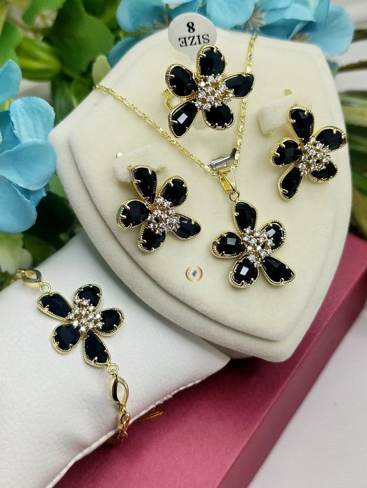 Vecherniy nabor komplekti
Zirak, uzuk, braslet va sepochka kulo n —