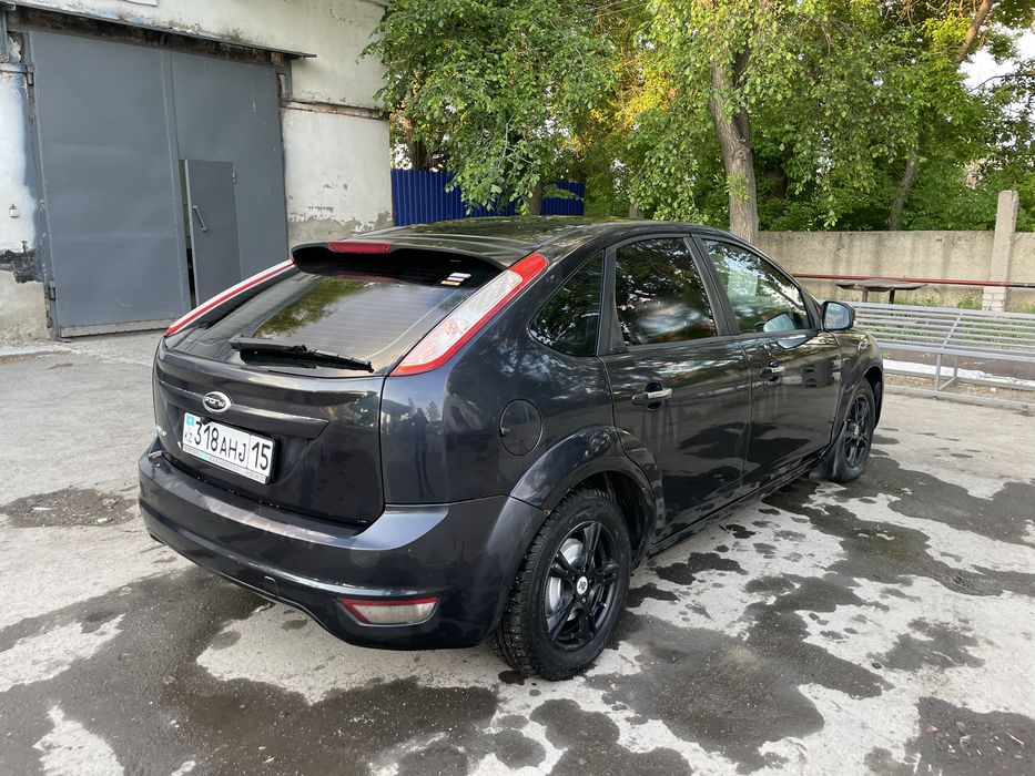 Ford Focus 2 2008 год рестайлинг 1.6