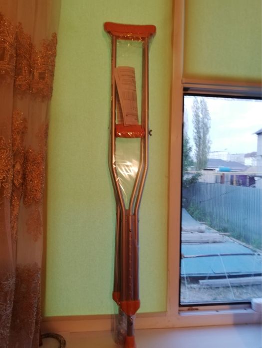 Продается костыли и трост