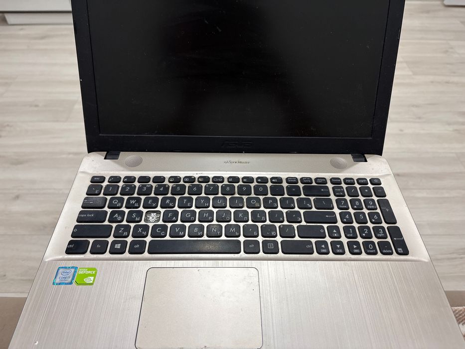 Ноутбук ASUS X541U