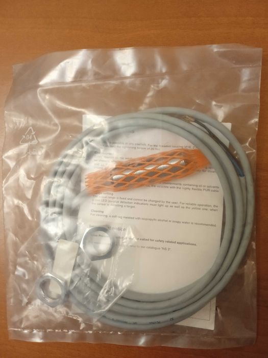 Senzor optic de proximitate pana la 2m SIEMENS 3RG7131-0AA00