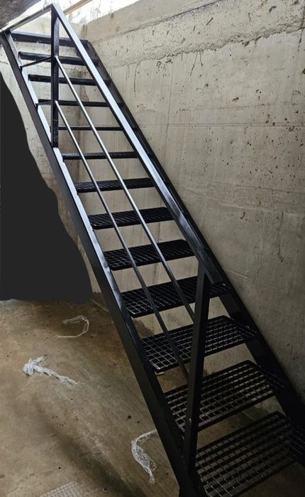 Scări zincate 100x27cm