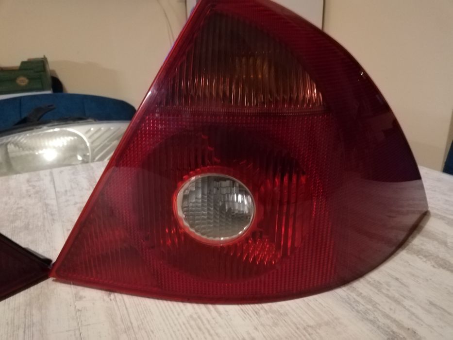 Far, stopuri, oglinzi Ford