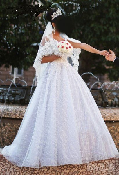 булчинска рокля.