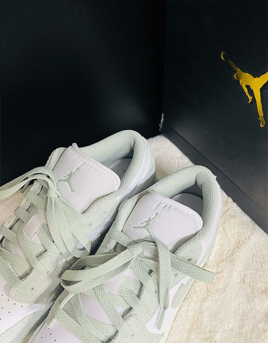 Nike Air Jordan 1 Low SE