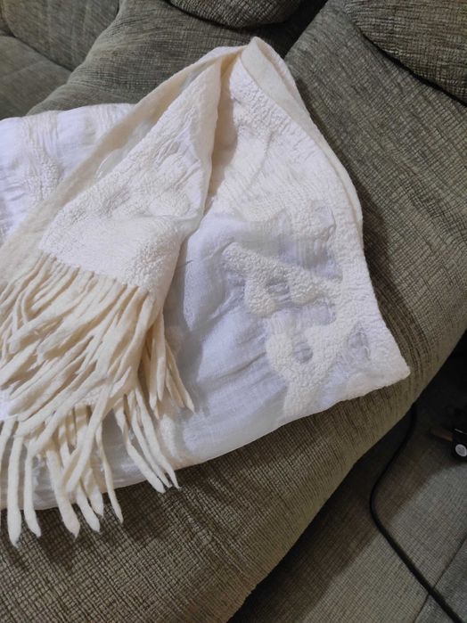 Шарф валяный из шерсти и шелка. Новый.