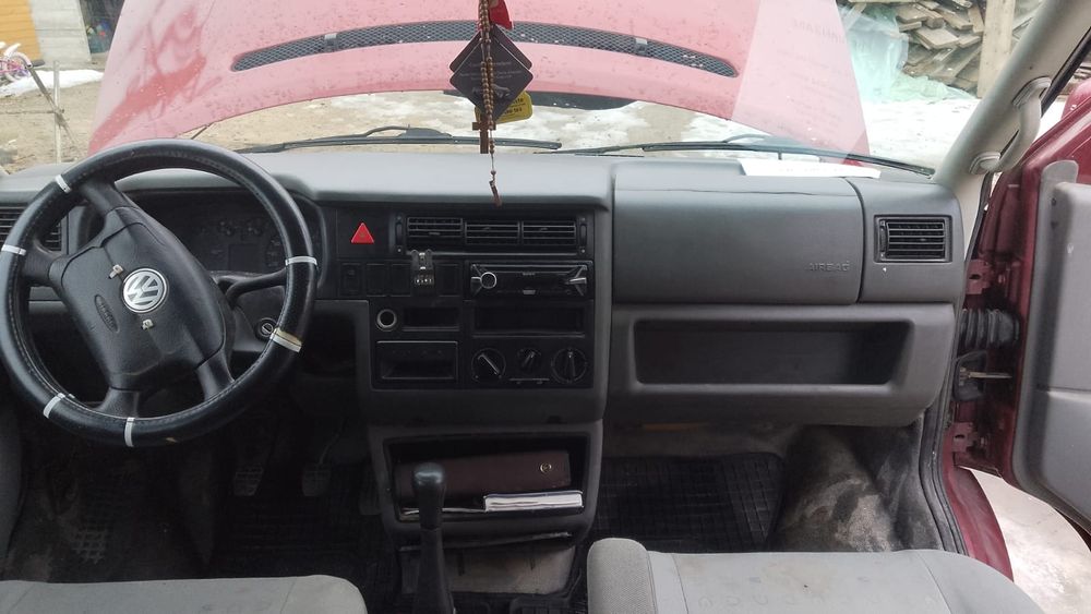 Volkswagen Transporter T4 2.5 TDI