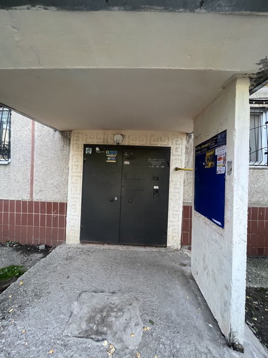 Продм квартиру 3- х комнатную г Костанай 9 микрораен