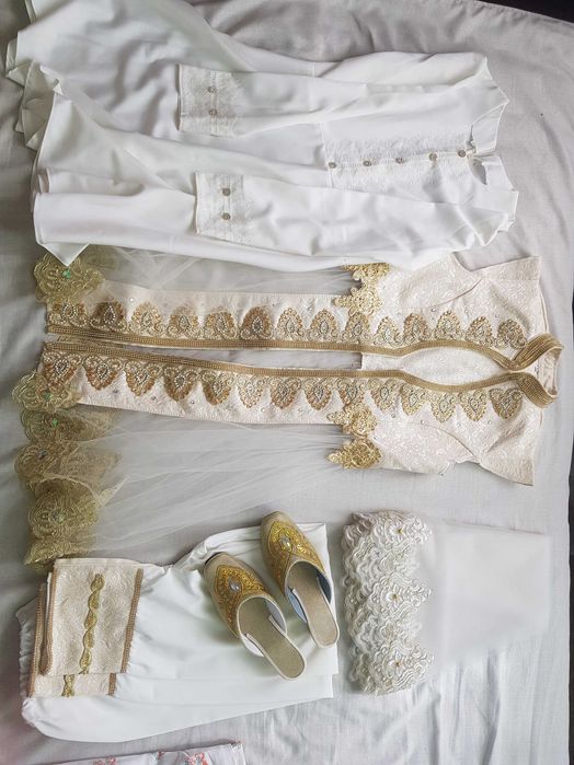 hammasini 1 millionga bervoraman hammasi yengi  s (44) razmer