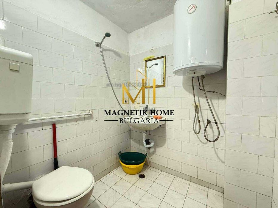 Дава се под наем Двустаен апартамент в Бургас, Възраждане - 55 кв.м за 204 € - Снимка #6